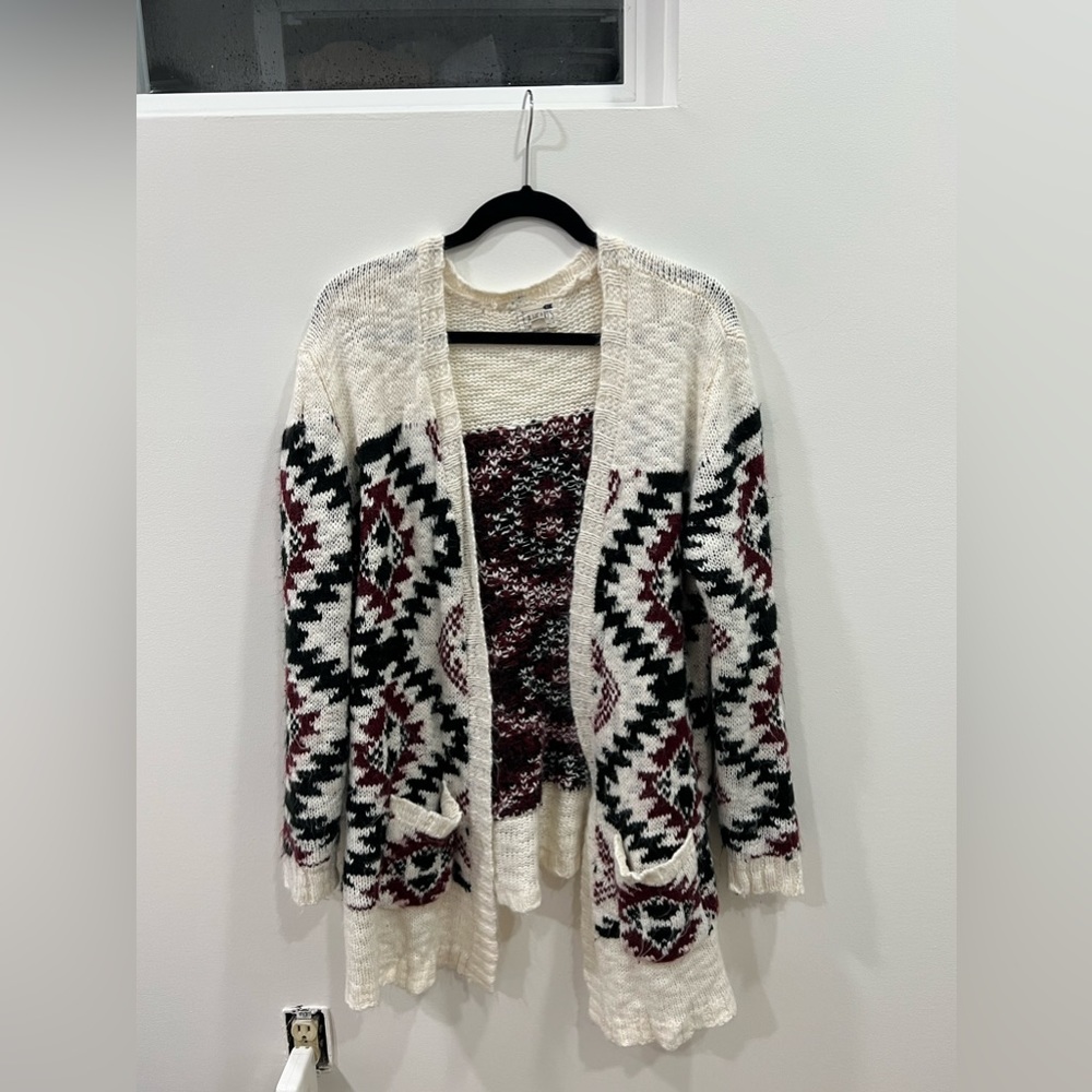 RED AND BLACK DESIGNED CARDIGAN
